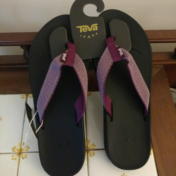 teva flip